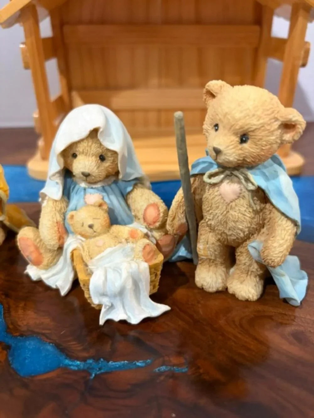 Cherished Teddies 11 Piece Nativity Set with Creche